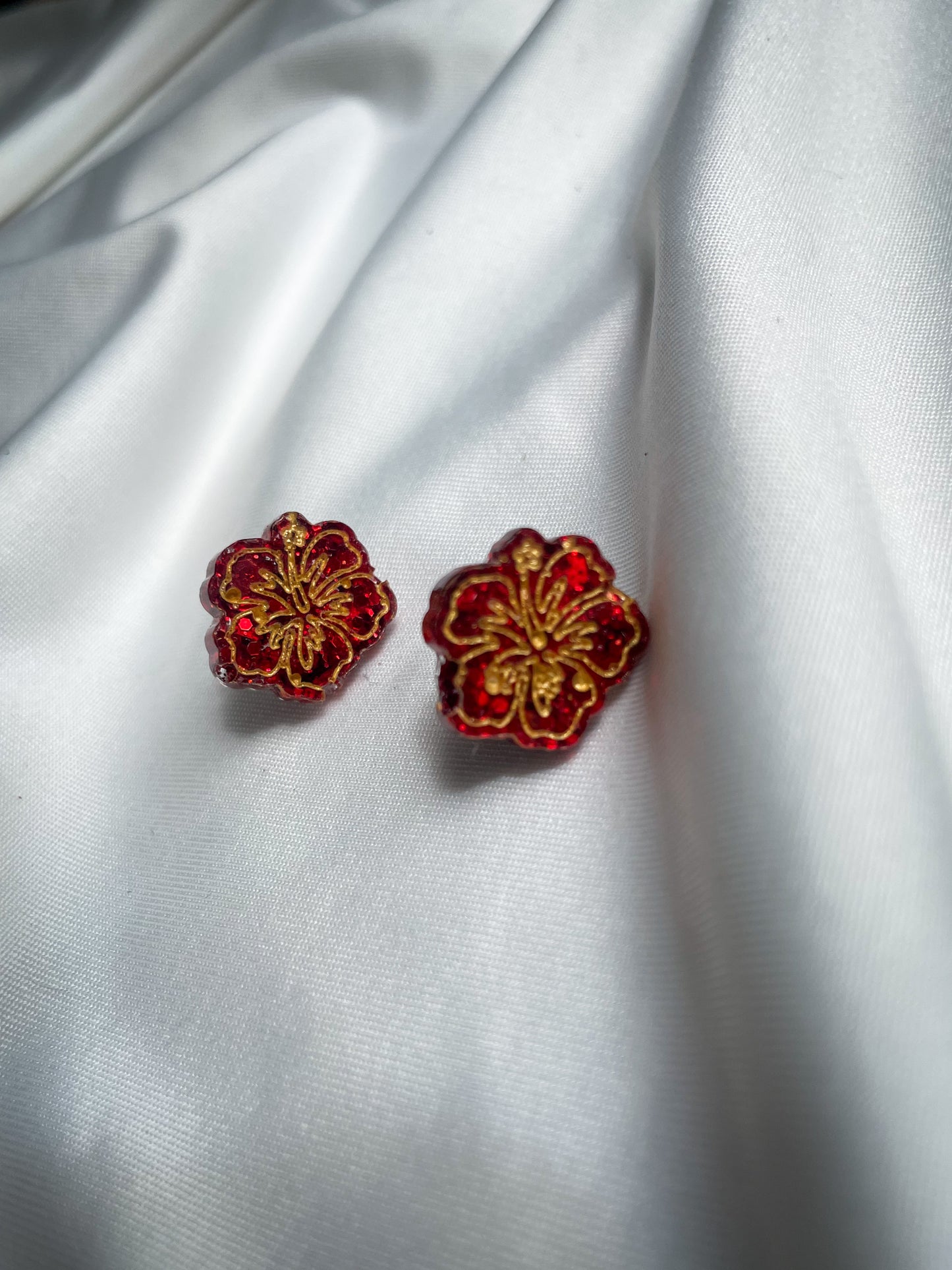 Flor de maga resin earrings