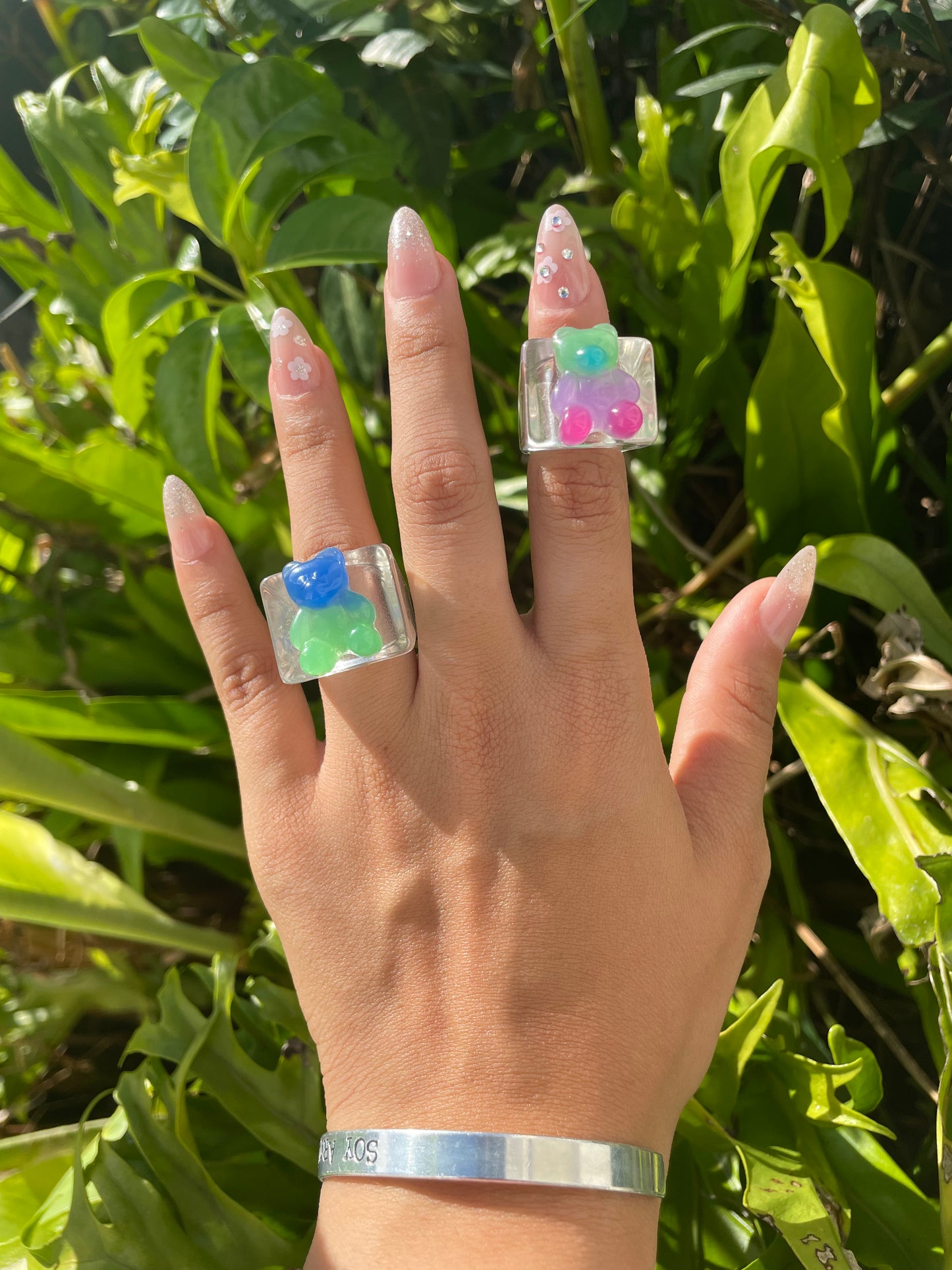 Bear resin rings