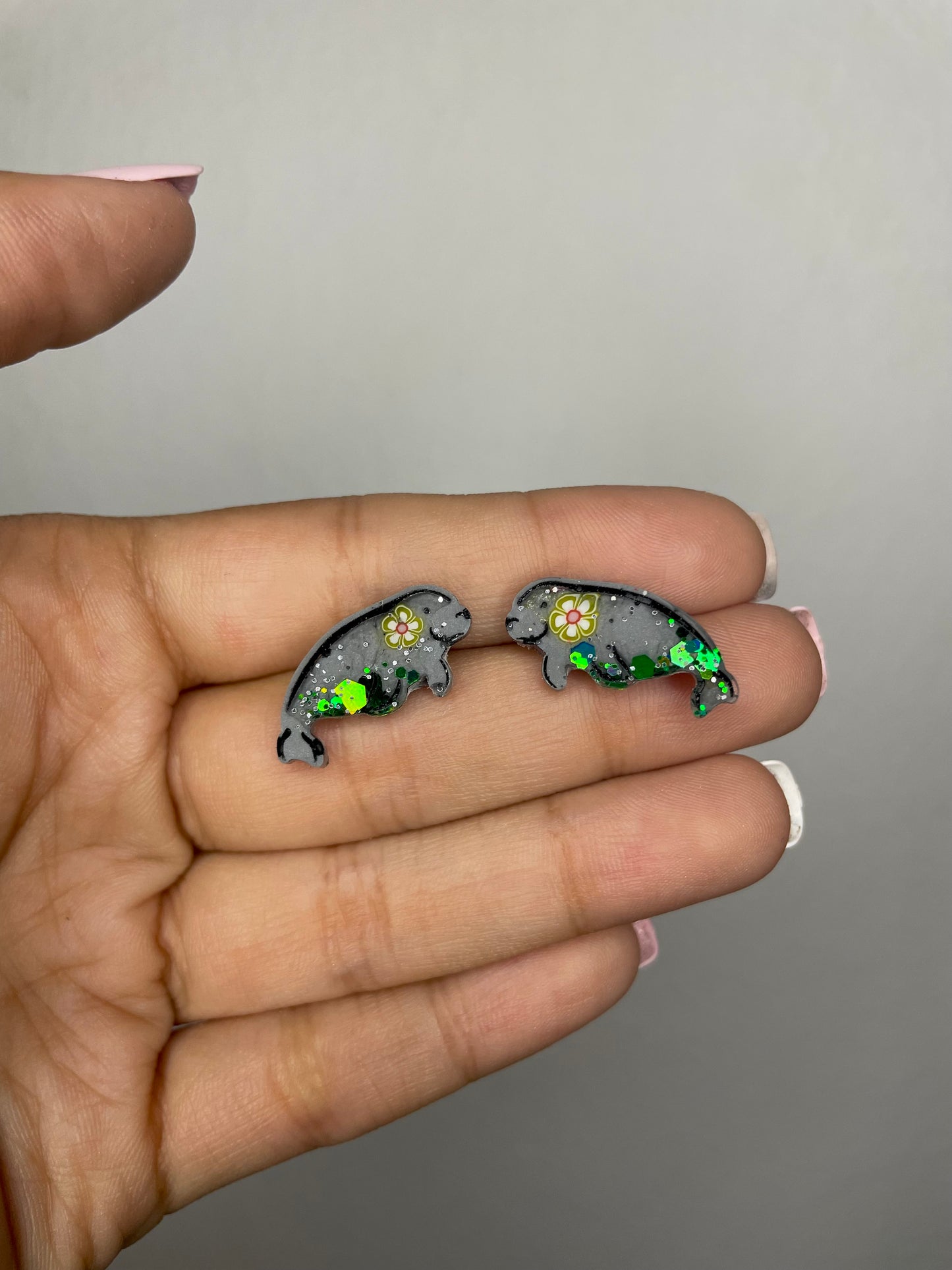 Manatee resin studs