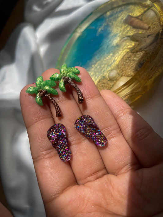 Palms and flip flops resin studs