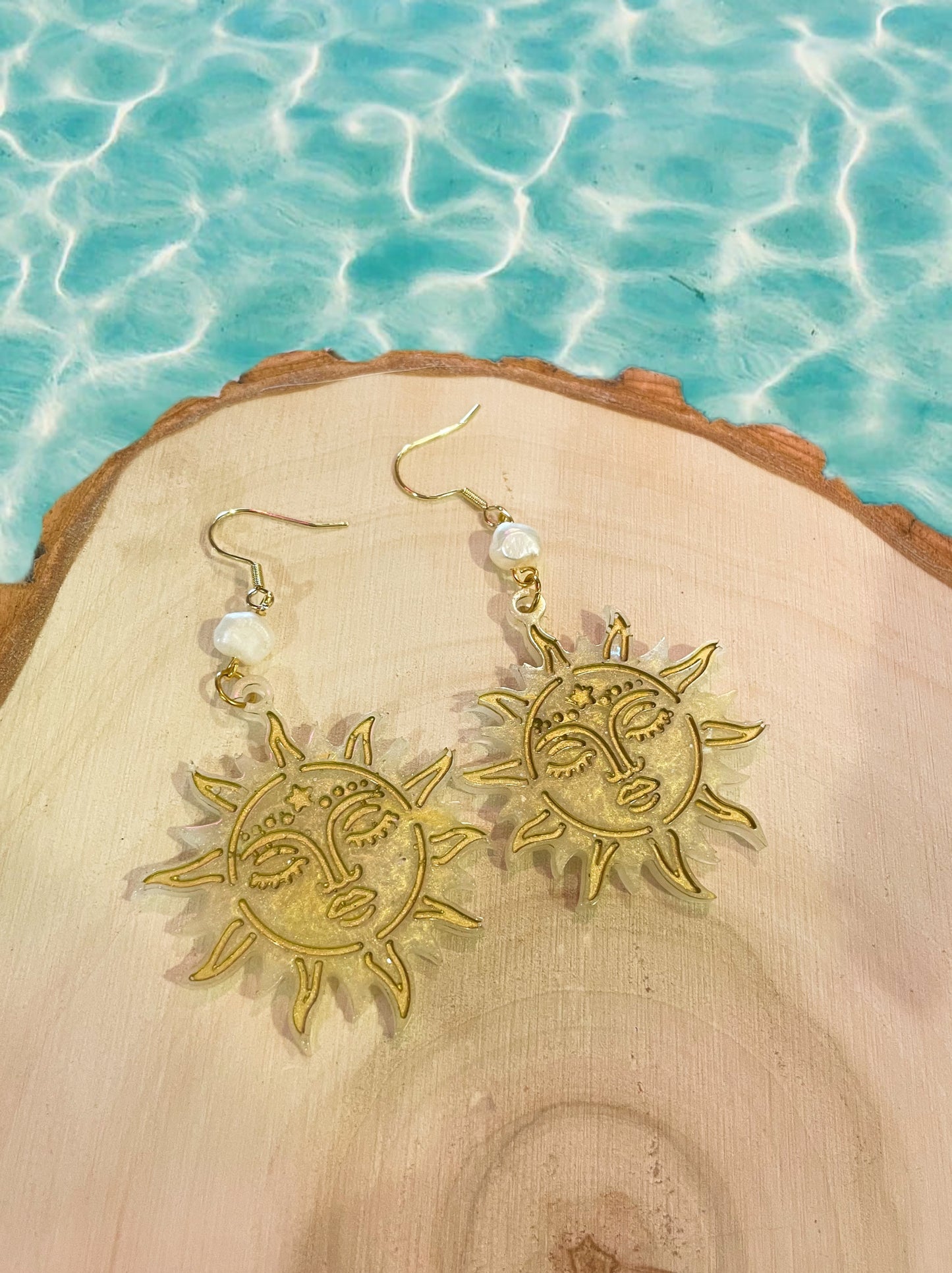 “Soleil” resin earrings