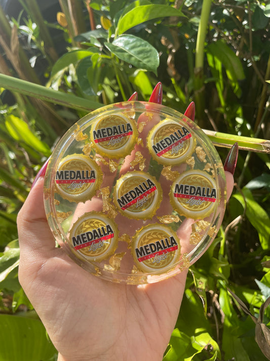 Beer caps resin coaster